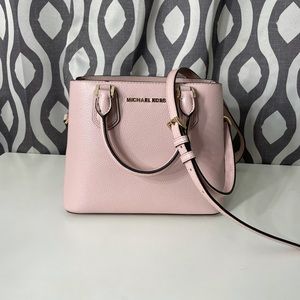 100% Authentic Michael Kors crossbody purse